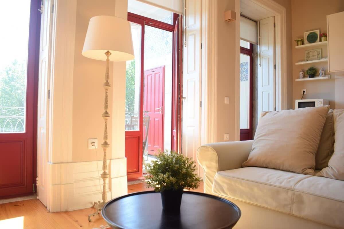 Liiiving In Porto - Vintage Balcony Apartment Ngoại thất bức ảnh