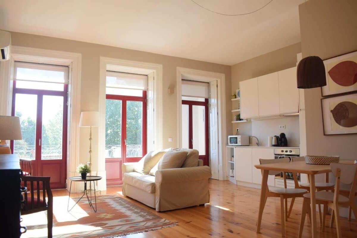 Liiiving In Porto - Vintage Balcony Apartment Ngoại thất bức ảnh
