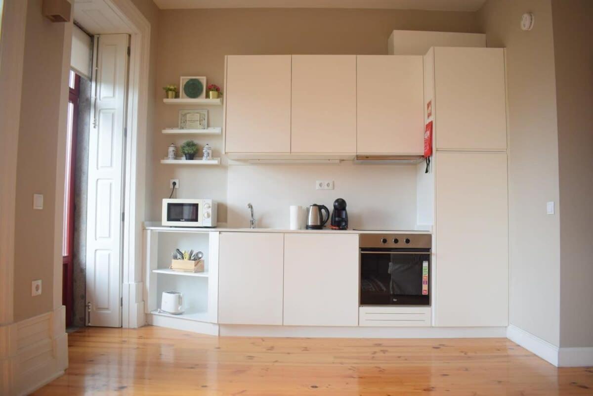 Liiiving In Porto - Vintage Balcony Apartment Ngoại thất bức ảnh
